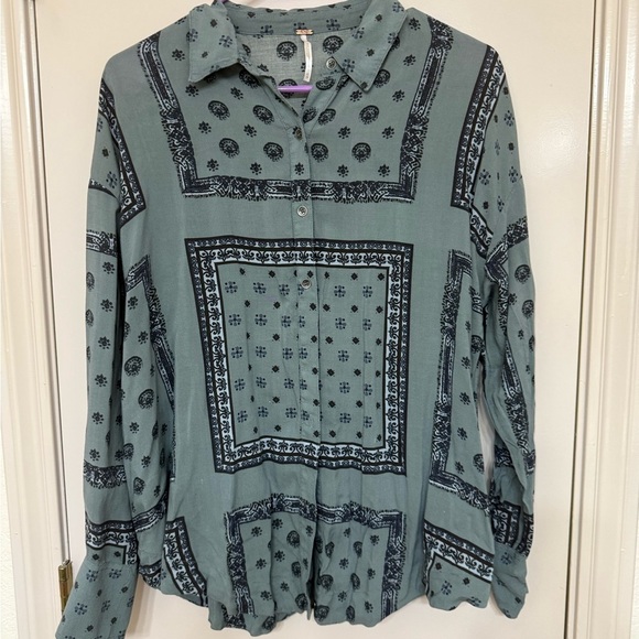 Free People Tops - Free People Little Secrets Voile Bandana Too